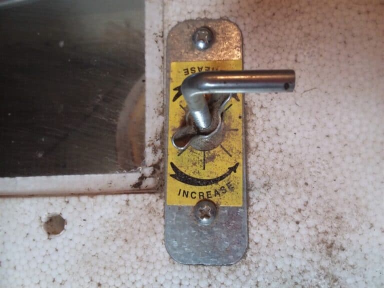 How To Successfully Use A Still Air Egg Incubator Family Farm Livestock